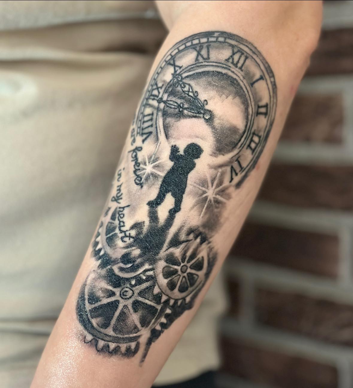 Tattoo Uhrwerk bei Blackline Tattoo in Baesweiler